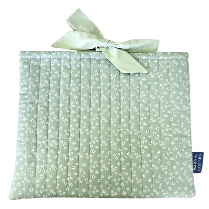 Quilted Bow Book Sleeve - Fern