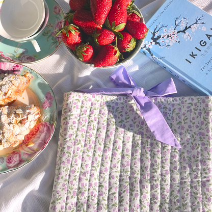 Quilted Bow Book Sleeve - Wistera