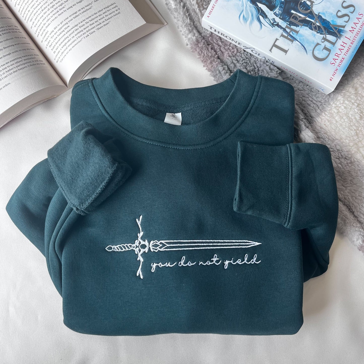 Unyielding - Crewneck