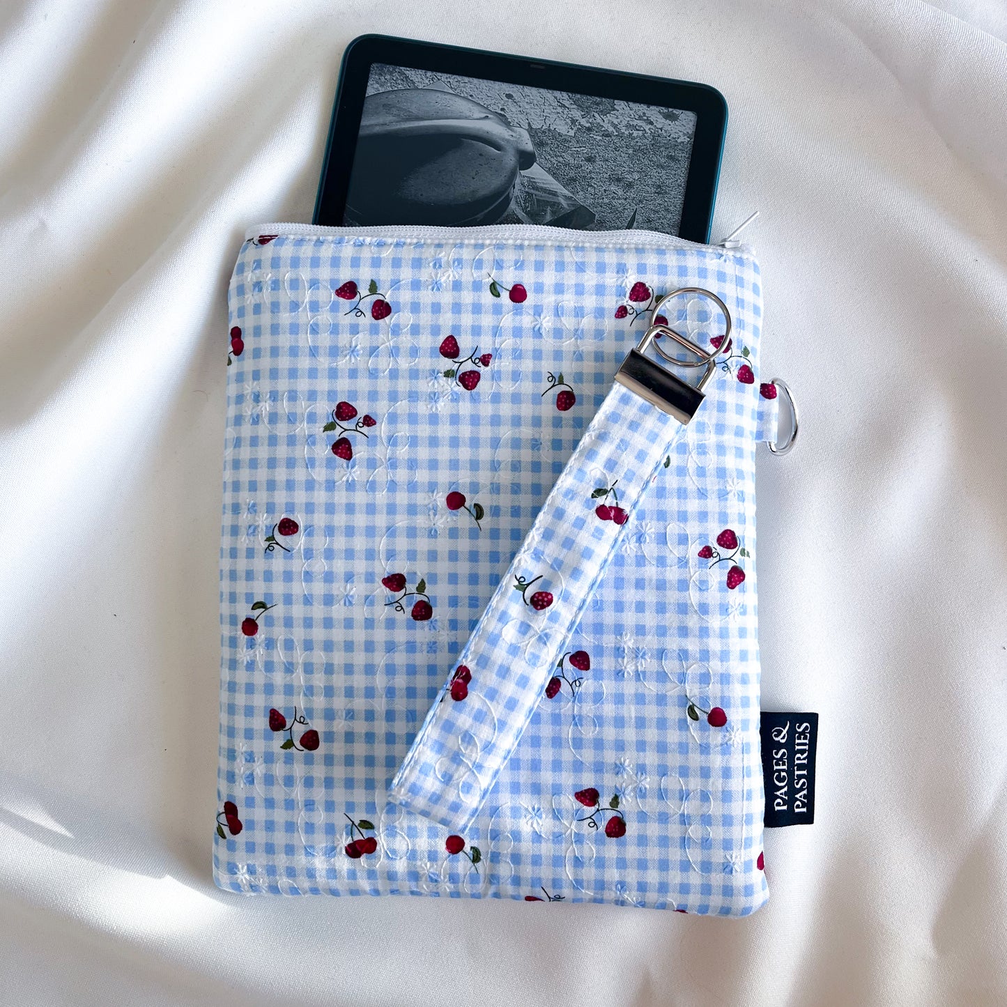 Berry Basket - E Reader Pouch