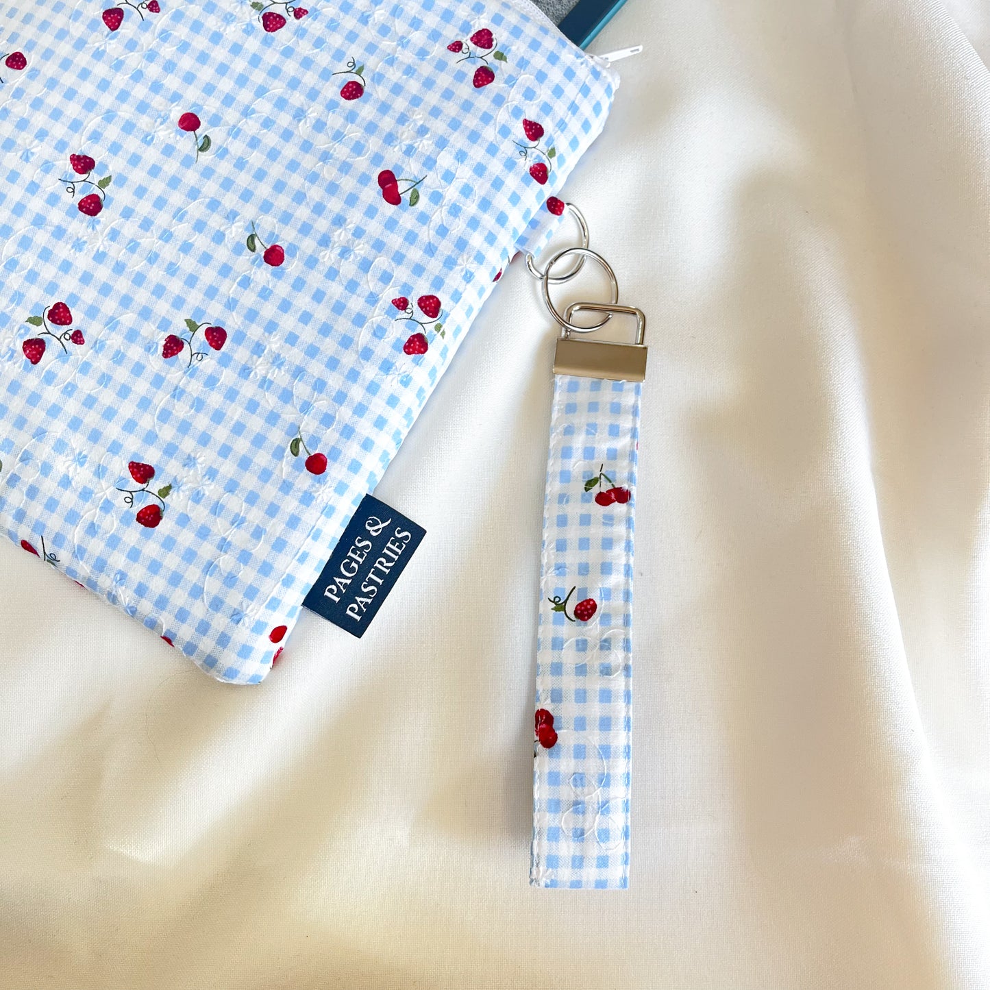 Berry Basket - E Reader Pouch