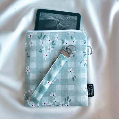 Sage Dasies - E Reader Pouch