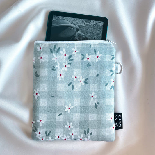 Sage Dasies - E Reader Pouch