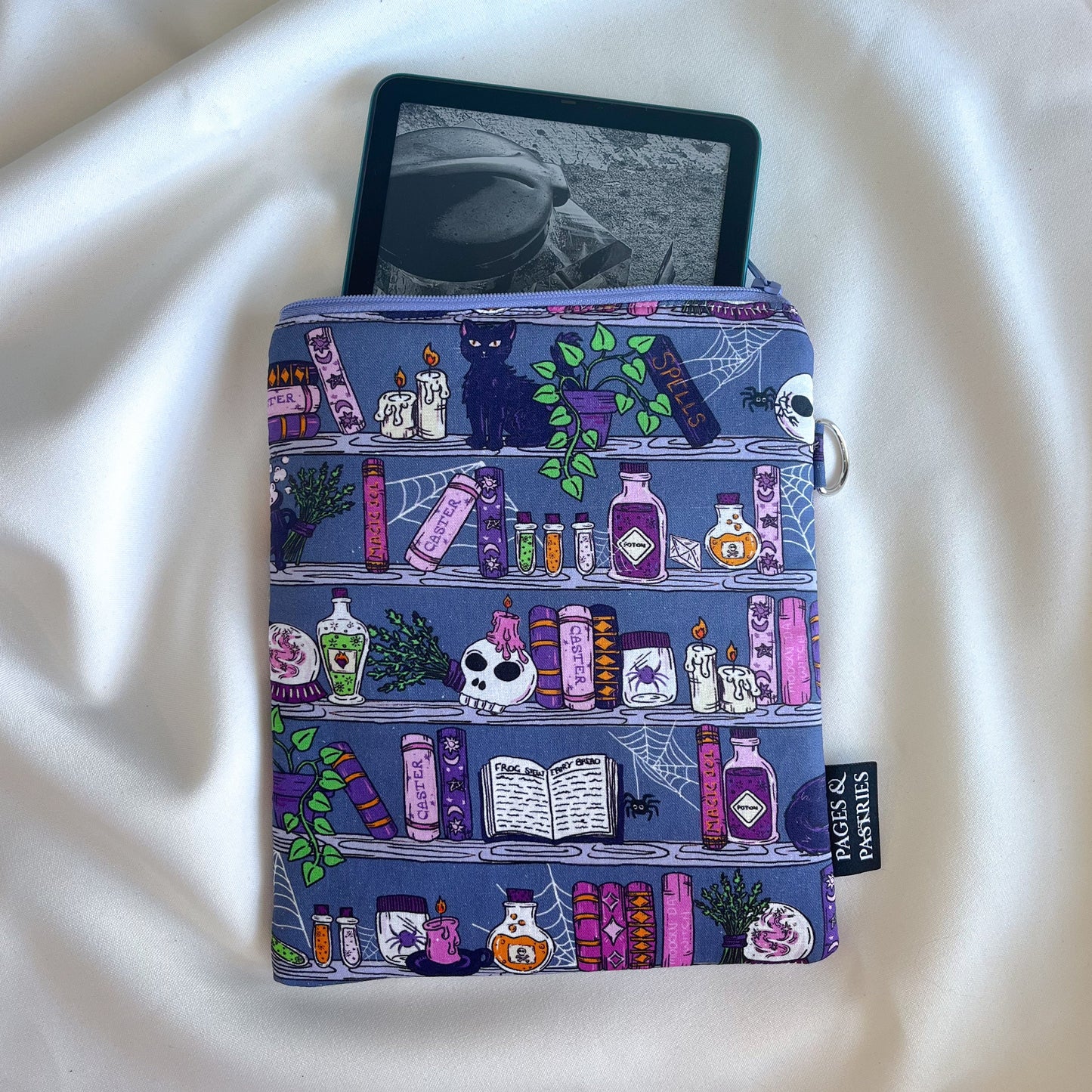 Witches Workshop - E Reader Pouch