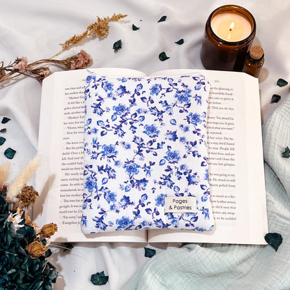 Kindle Pouch - Blue Porcelain Blooms