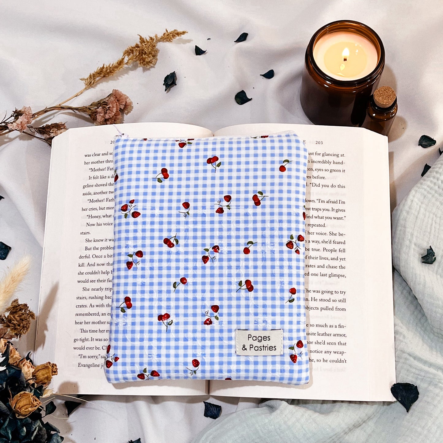 Kindle Pouch - Berry Basket