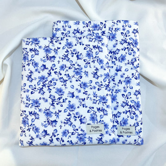 Book Sleeve - Blue Porcelain Blooms