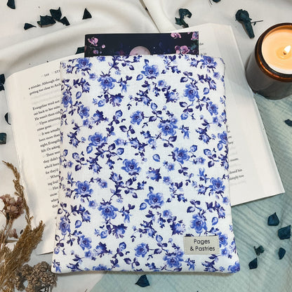 Book Sleeve - Blue Porcelain Blooms