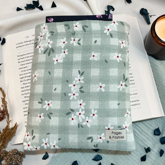 Book Sleeve - Sage Daisies